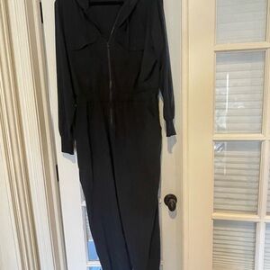 Chic and Comfy Black Hooded Zella Jumpsuit, size L